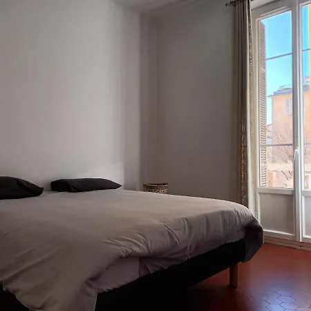 شقة Ajaccio : 2 Chambres Centre Ville *